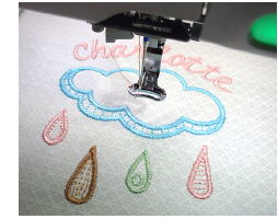 ZipperPouchStitchout.png